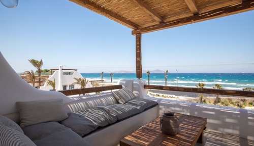 Superior Studio Suite, 1 Queen Bed, Jetted Tub, Sea View