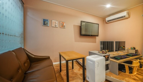 Room (Special price royal couple room (free)