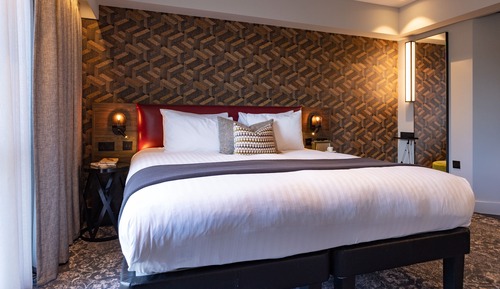 Premium Room, 1 King Bed