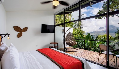 Superior Volcano View Villa Juaniquil