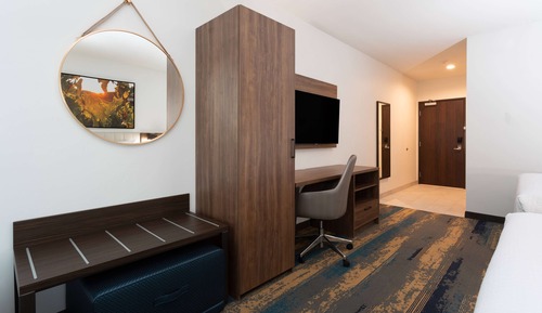Deluxe Room, 2 Queen Beds, Non Smoking