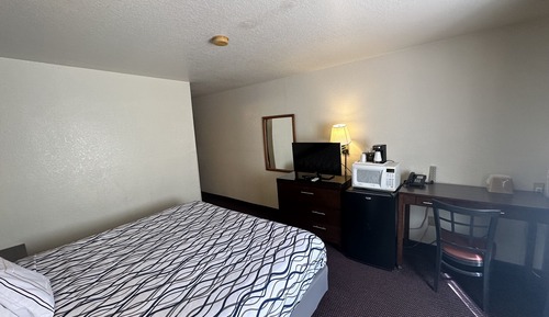 Economy Single Room, 1 King Bed, Non Smoking