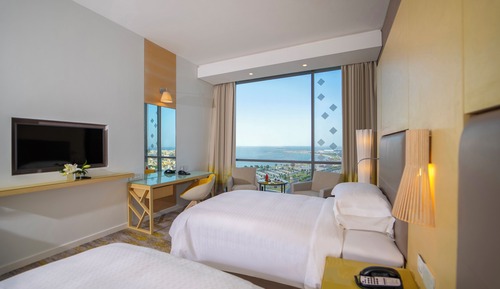 Room, 2 Twin Beds, Club Lounge Access (Guest)