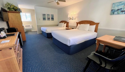 Standard Room, 2 Queen Beds, Non Smoking