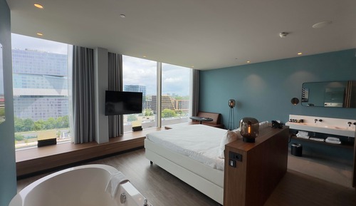 Superior Room, 1 King Bed