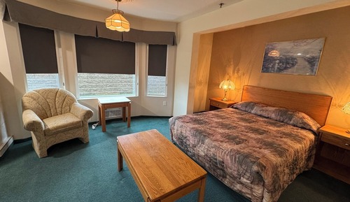 Studio, 1 Queen Bed, Fireplace