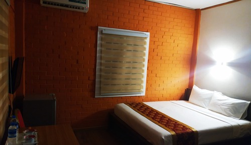 Basic Double or Twin Room