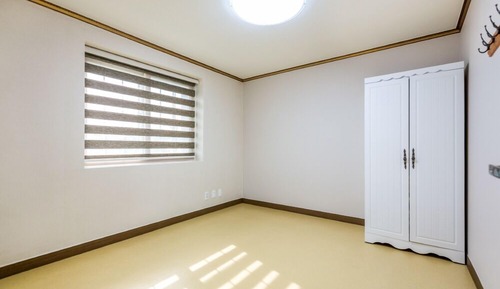 Room (First Floor)
