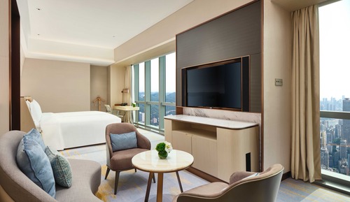 Premium Studio, Business Lounge Access, River View