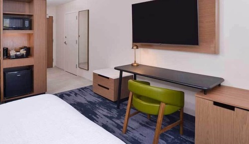 Room, 1 King Bed, Non Smoking