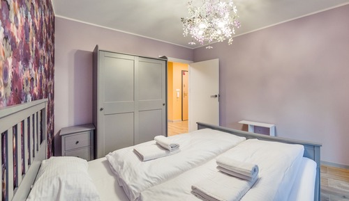 Apartment (3B)