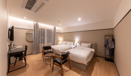 Deluxe Twin Room