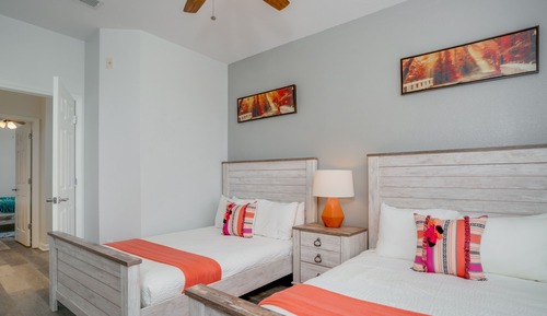Apartment (3 Bedrooms)