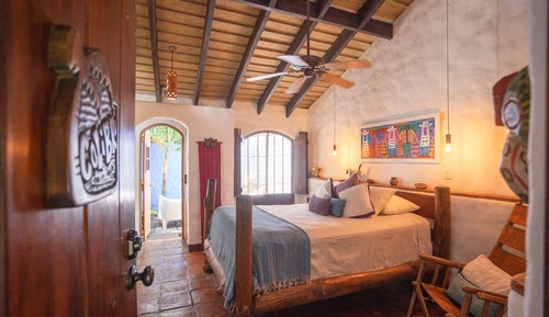 Double Room, 1 Queen Bed