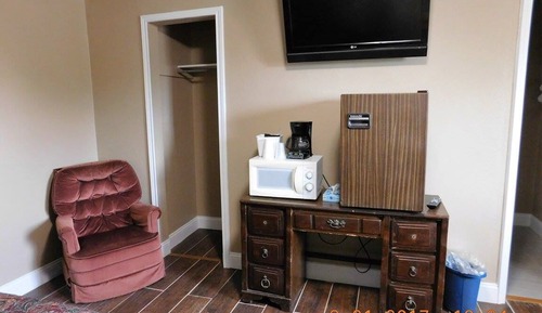 Basic Single Room, Smoking