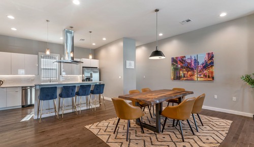 Superior Townhome, 4 Bedrooms, Balcony