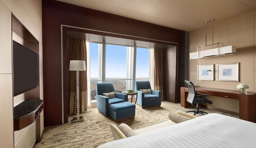 Premier Room, 1 King Bed