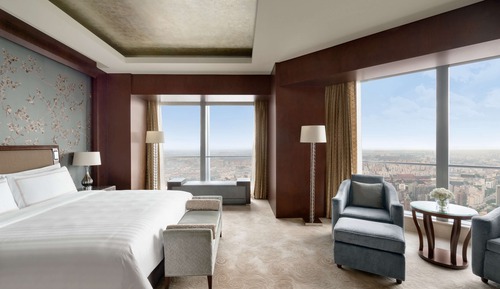 Suite, 1 King Bed (Summit)