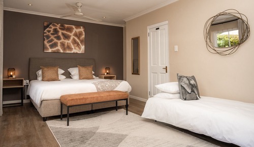 Garden King Bed Room 