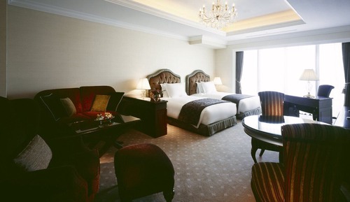Moderate Twin Room, Non Smoking (Luxury Floor)