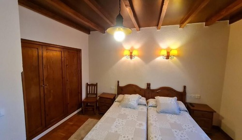 Basic Twin Room