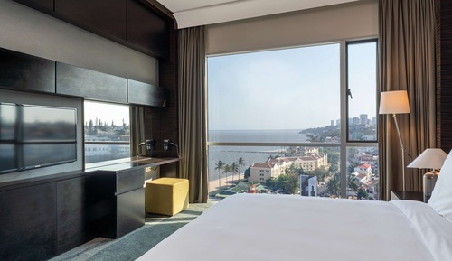 Suite, Sea View