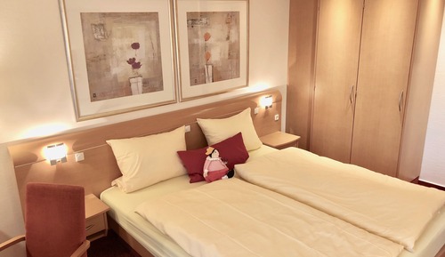 Business Double Room Single Use, Non Smoking, Courtyard View