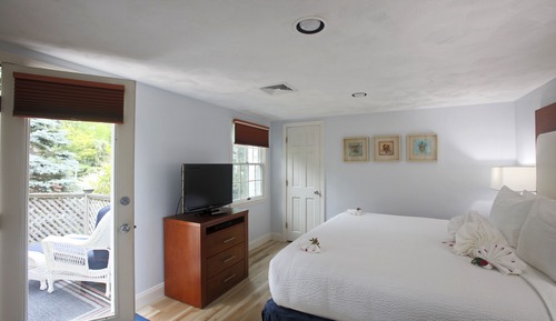 One Bedroom Cottage Suite