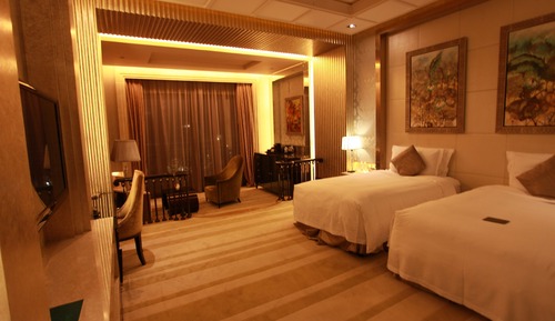 Chateau Twin Room with Garden View