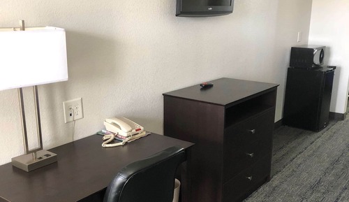 Suite with two beds