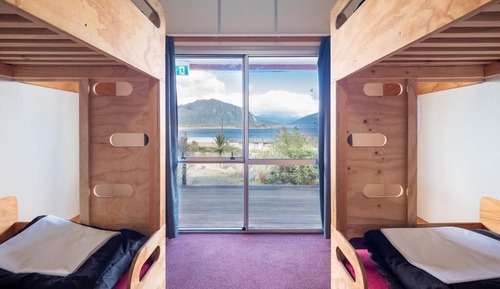 ONE BED at Lake Dormitory Cabin