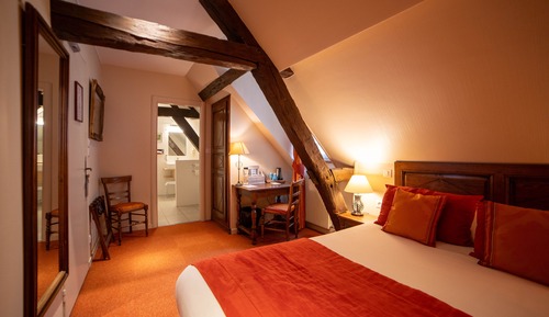 Classic Double Room