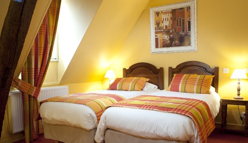 Superior Twin Room