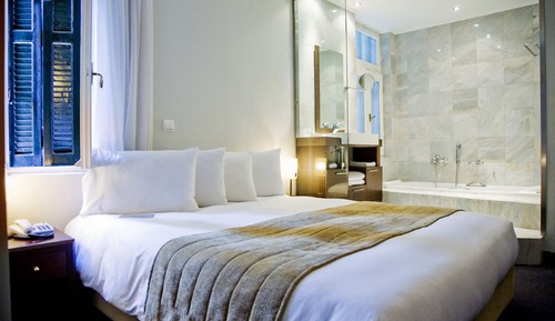 Premium Suite