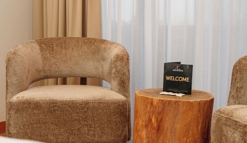 Comfort Room (Plus)