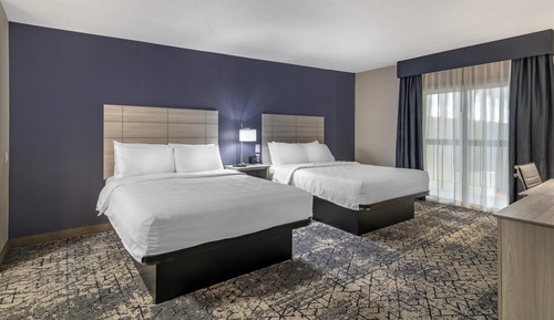 Suite, 2 Queen Beds, Non Smoking, Kitchenette (Dining Table;with Single Sofabed)