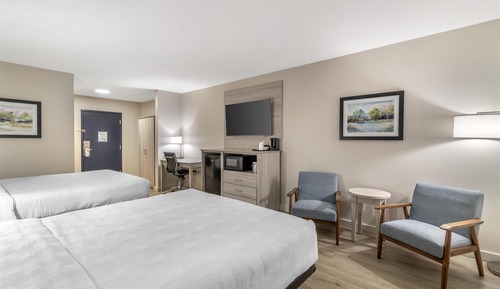Standard Room, 2 Queen Beds, Non Smoking (Walk-in Shower;Pet Friendly)