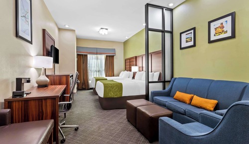 Suite, Multiple Beds, Non Smoking