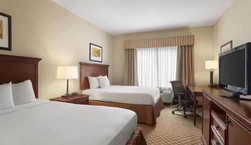 Room, 2 Queen Beds, Accessible, Non Smoking (Roll-in Shower)