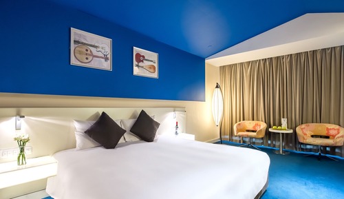 Premier Deluxe Room