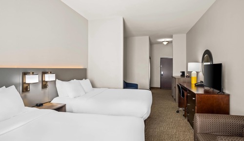 Suite, 2 Queen Beds, Non Smoking