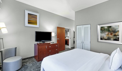 Suite, 1 Bedroom, Non Smoking, Corner