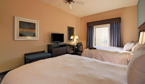 Room, 2 Queen Beds, Accessible, Non Smoking