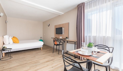 Superior Studio, Multiple Beds