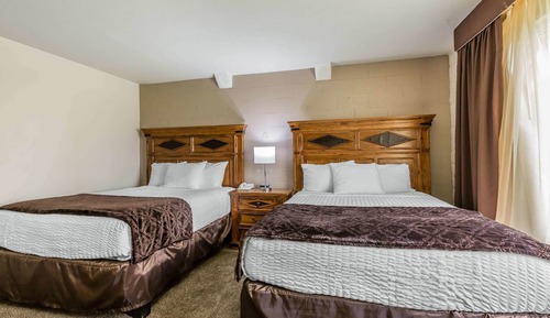 Standard Room, 2 Queen Beds, Non Smoking