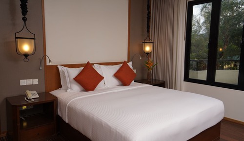 Cahaya King Suite