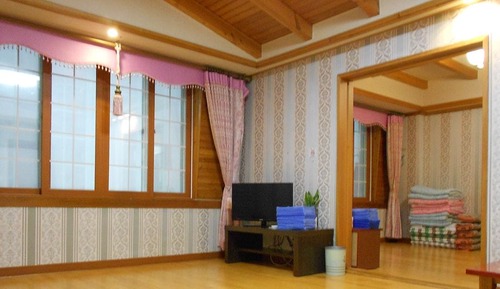 Premium Room - Pre-contact is required for reservation