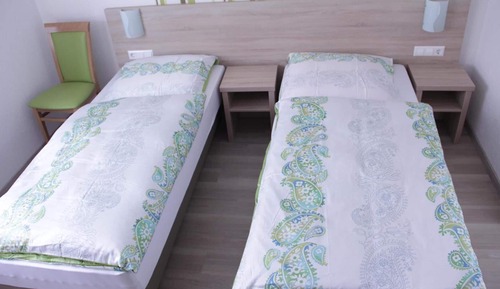 Double Room, Non Smoking, Garden View