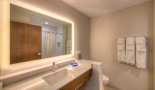 Standard Room, 1 King Bed (Extra Floor Space)