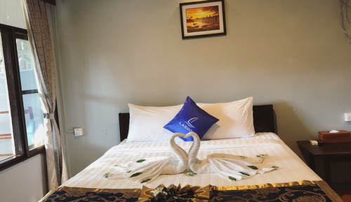 Superior Double Room, Balcony, Garden View